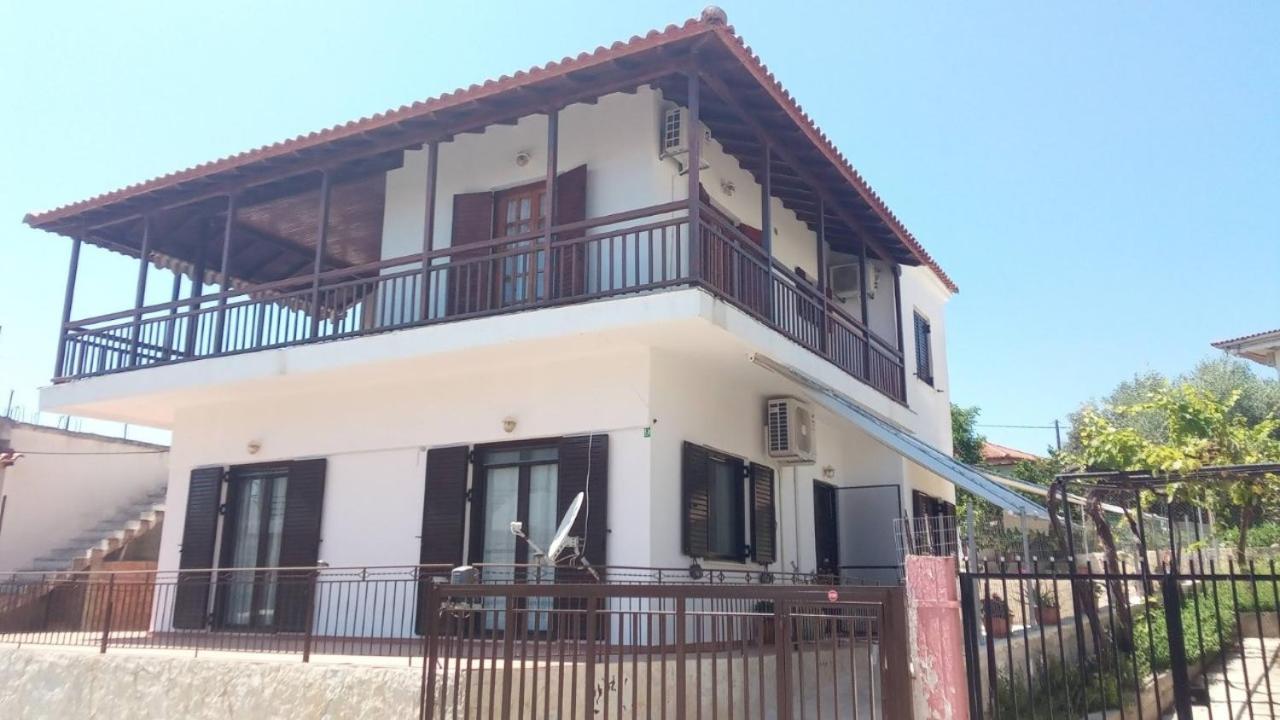 Balcony With View Villa Korifásion Dış mekan fotoğraf